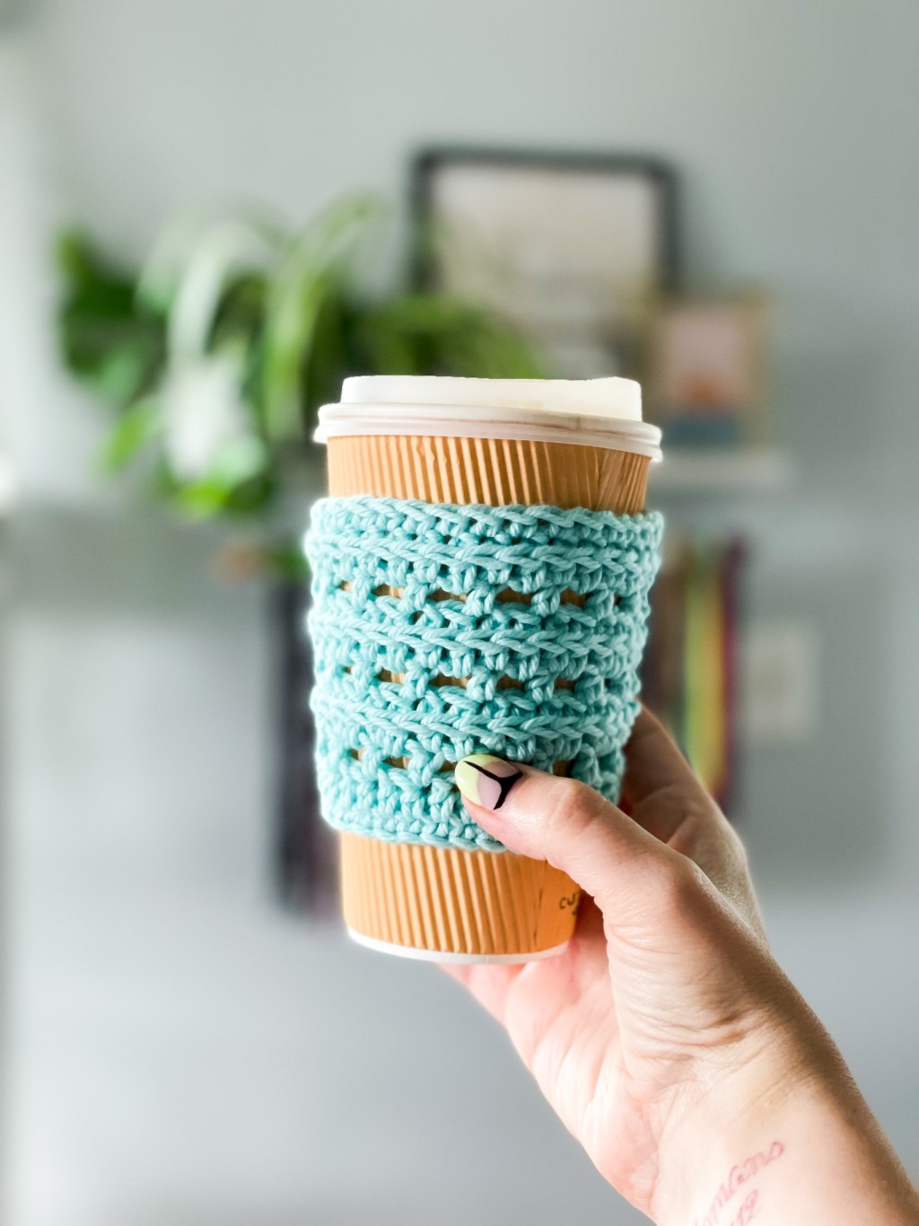 Olivine Cup Cozy | Free Crochet&nbsp;Pattern